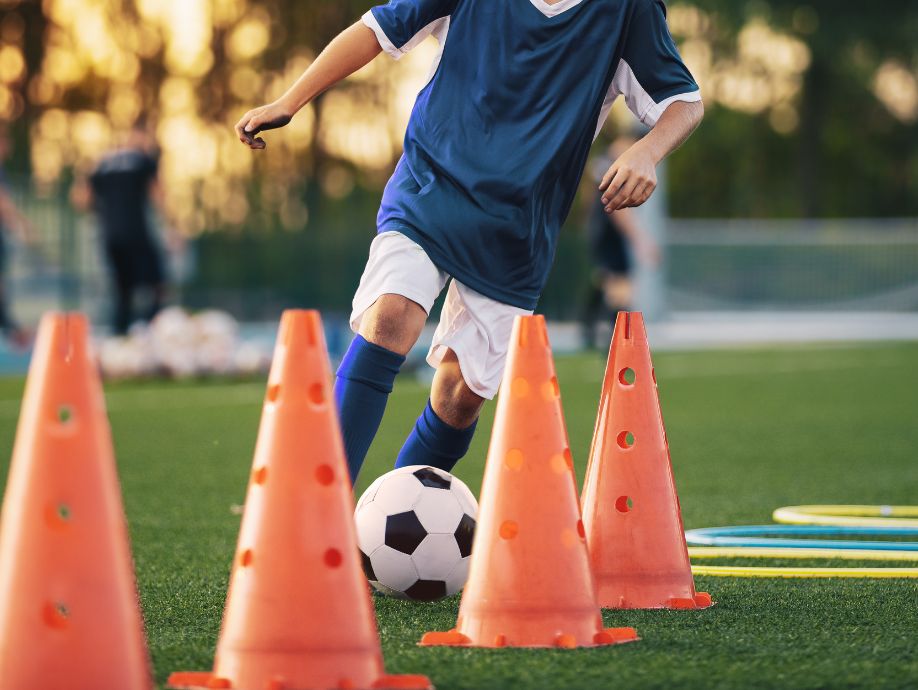 soccer-cones-markers soccer coaching training with cones